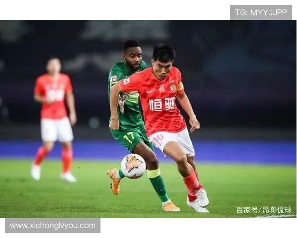 广州足球队节奏争议引发热议球迷与专家观点交锋分析 广州足球队节奏争议引发热议球迷与专家观点交锋分析