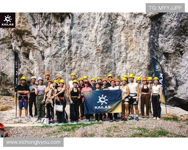 武汉攀岩队灵活性对比分析探讨团队表现与训练策略的影响因素