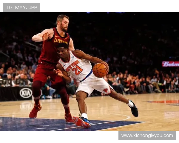 尼克斯勇士激战十二回合篮球盛宴谁能笑到最后