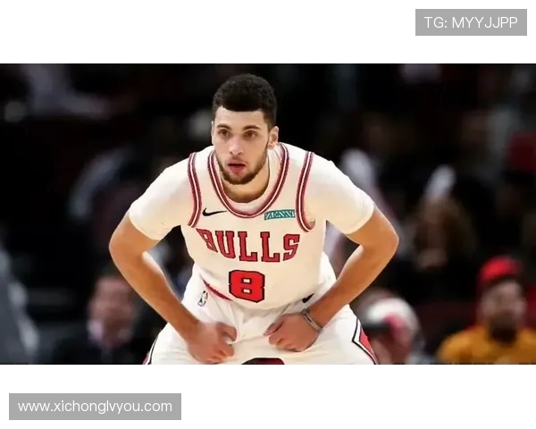 扎克拉文如何在NBA赛场上展现个人风采与团队协作的完美结合