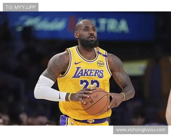 詹姆斯：从篮球巨星到社会影响力领袖的传奇之路